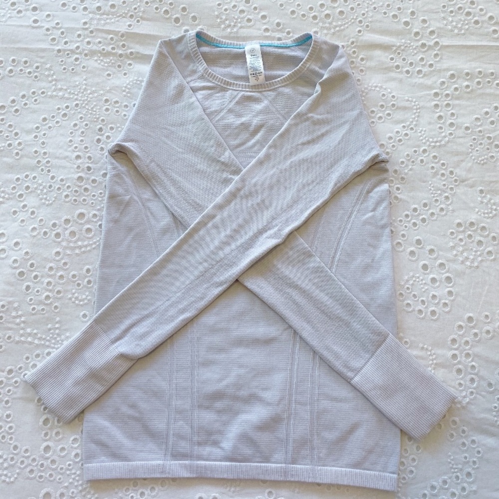 Ivivva by lululemon long sleeve shirt